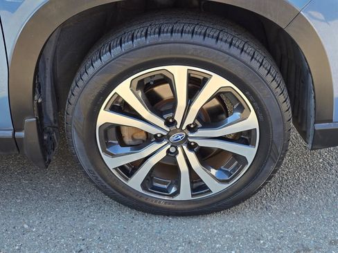 Used 2019 Subaru Forester Limited AWD/4WD image 9
