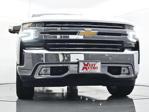 Used 2022 Chevrolet Silverado 1500 LTZ w/ Safety Package II AWD/4WD image 31
