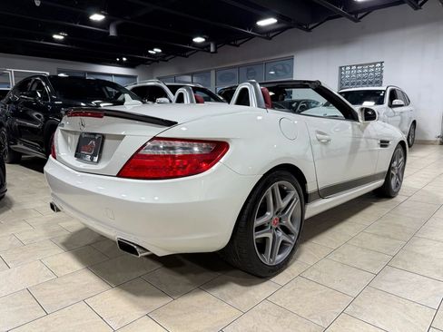 Used 2013 Mercedes-Benz SLK 250 image 6