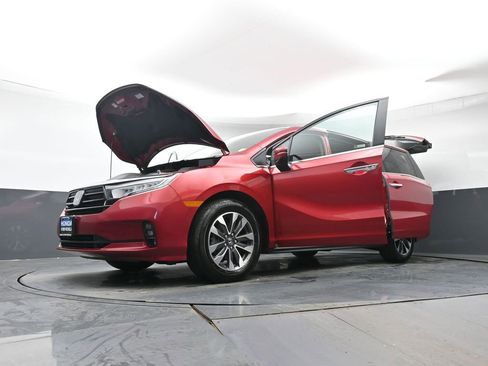 Used 2023 Honda Odyssey EX-L image 44