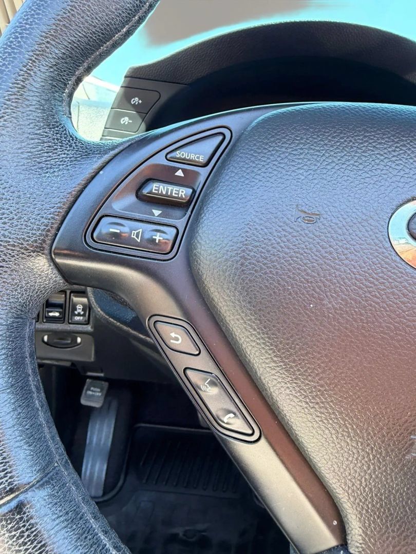 Used 2011 INFINITI G37 Convertible w/ Premium Pkg RWD image 20