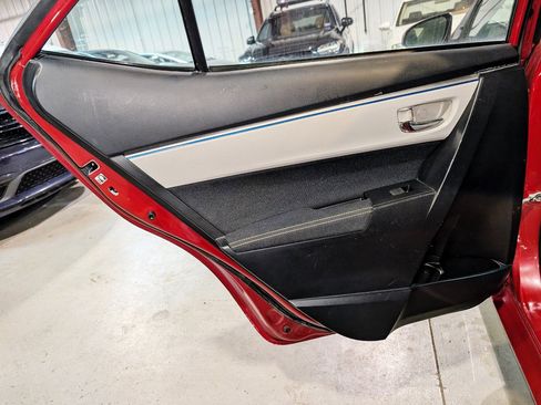 Used 2014 Toyota Corolla LE Premium image 17
