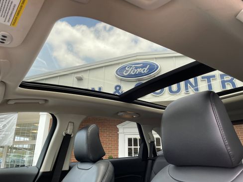 Used 2024 Ford Edge SEL w/ Convenience Package AWD/4WD image 15