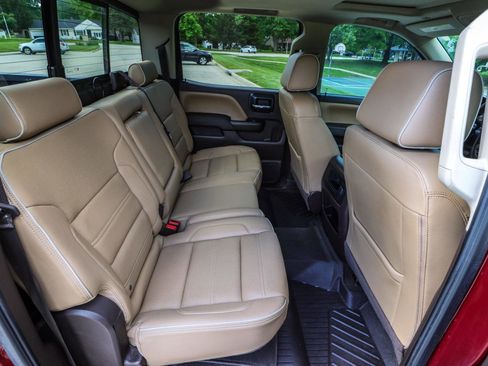 Used 2017 GMC Sierra 1500 Denali w/ Denali Ultimate Package AWD/4WD image 34