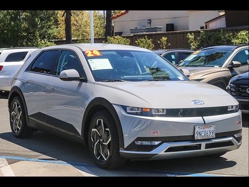 Certified 2024 Hyundai Ioniq 5 SEL AWD/4WD image 3