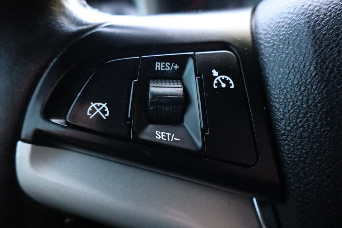 Used 2014 Chevrolet Camaro LT RWD image 25