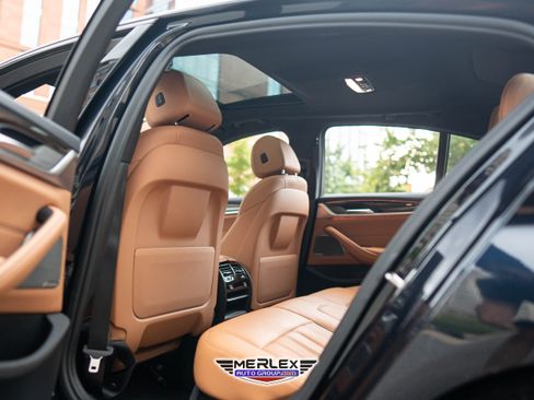 Used 2022 BMW 540i w/ M Sport Package image 21