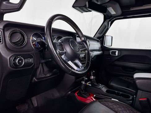 Used 2021 Jeep Wrangler Unlimited Sahara image 12