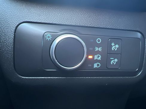 Used 2020 Ford Escape SE AWD/4WD image 25