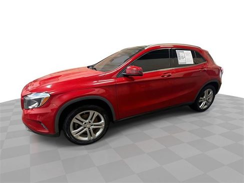 Used 2015 Mercedes-Benz GLA 250 4MATIC image 1