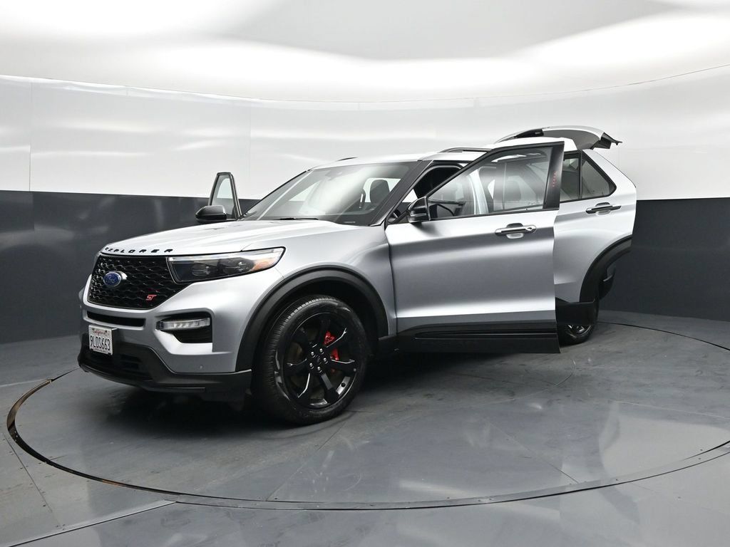 Used 2023 Ford Explorer ST w/ Equipment Group 401A AWD/4WD image 29
