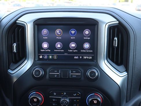 Used 2021 Chevrolet Silverado 1500 LT AWD/4WD image 10