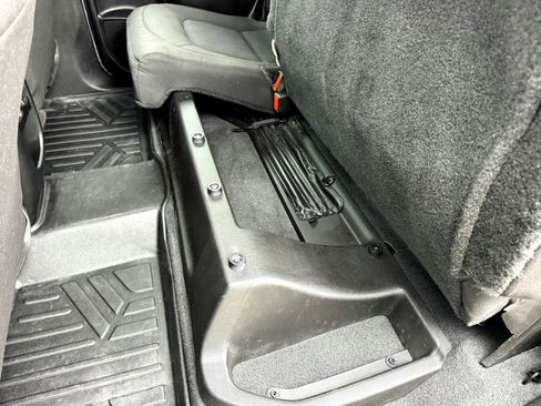 Used 2021 Chevrolet Colorado LT w/ LT Convenience Package RWD image 18