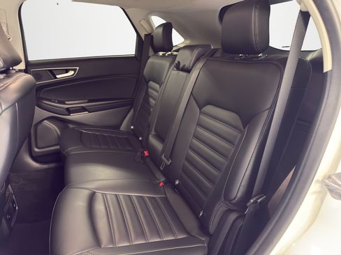 Used 2024 Ford Edge SEL w/ Convenience Package AWD/4WD image 18