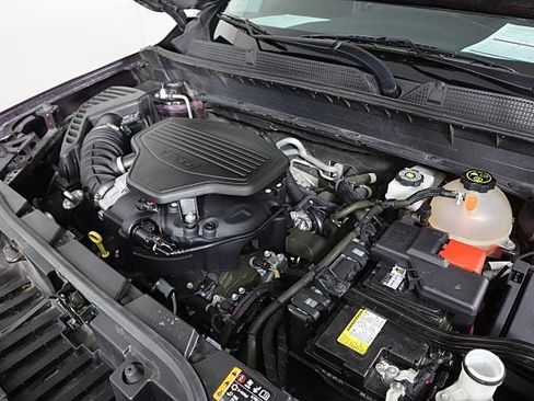 Used 2020 GMC Acadia SLE image 13