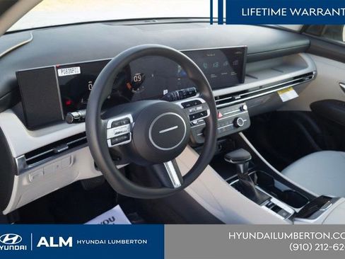 New 2026 Hyundai Tucson SE image 14