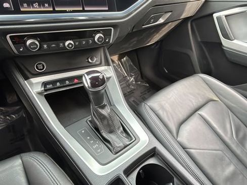 Used 2023 Audi Q3 2.0T Premium image 14