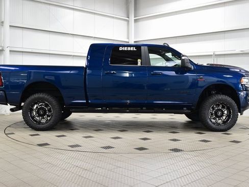 Used 2024 RAM 2500 Laramie w/ Night Edition image 8