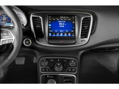 Used 2015 Chrysler 200 C image 13
