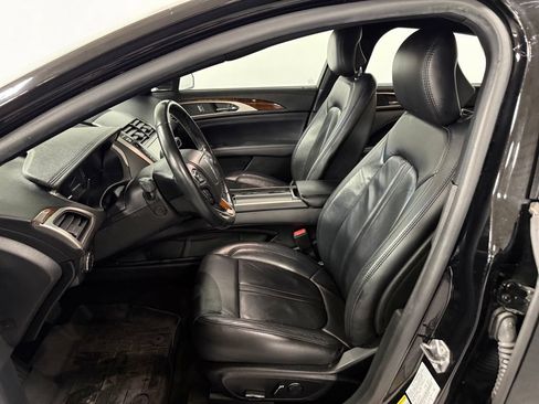 Used 2018 Lincoln MKZ Select w/ Technology Package FWD image 9