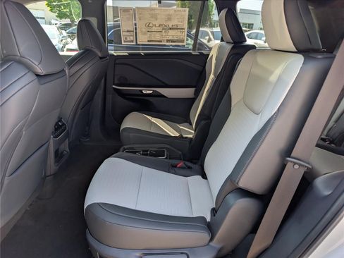 New 2026 Lexus TX 500h AWD image 14