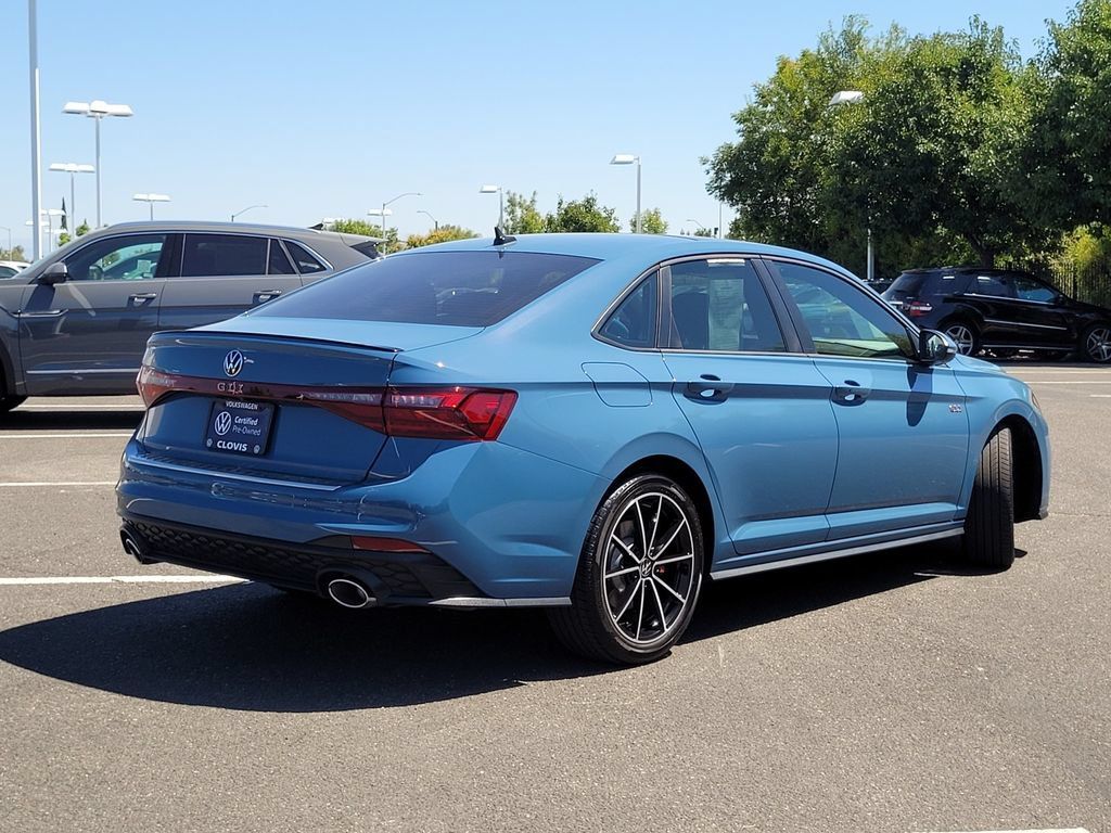 Used 2025 Volkswagen Jetta GLI Autobahn FWD image 6