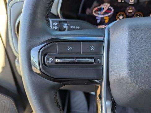 Used 2024 Chevrolet Colorado ZR2 w/ Safety Package image 27