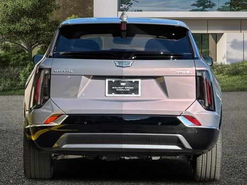 New 2026 Cadillac Optiq Luxury 2 w/ LPO, Floor Liner Package AWD/4WD image 4
