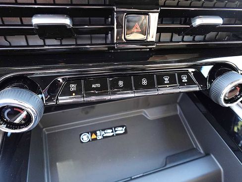 New 2026 Chevrolet Tahoe High Country image 21