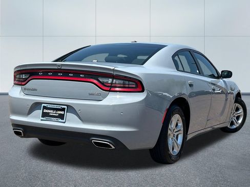 Used 2022 Dodge Charger SXT w/ Cold Weather Package RWD image 2
