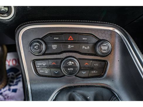 Used 2016 Dodge Challenger R/T Plus image 17