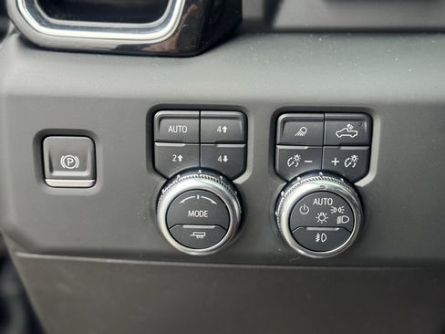 Used 2024 GMC Sierra 1500 Denali Ultimate image 20