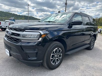 Used 2024 Ford Expedition XLT