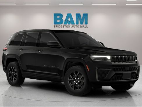 New 2026 Jeep Grand Cherokee Altitude AWD/4WD image 1