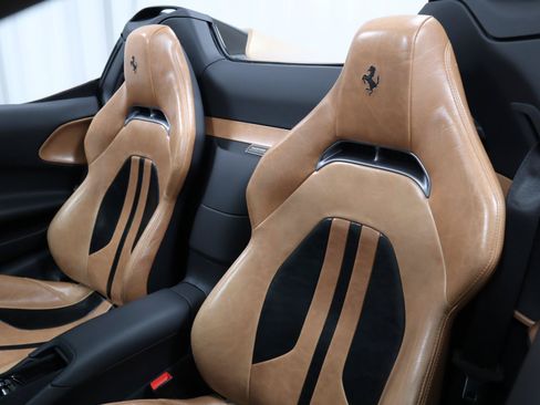 Used 2022 Ferrari SF90 Spider AWD/4WD image 10