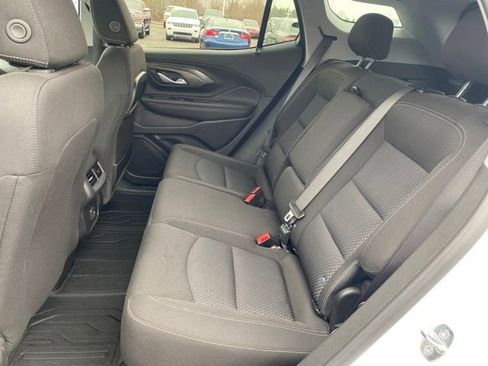 Certified 2023 GMC Terrain SLE w/ Driver Convenience Package AWD/4WD image 17