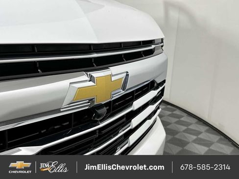 New 2026 Chevrolet Suburban LT w/ Comfort Package image 60