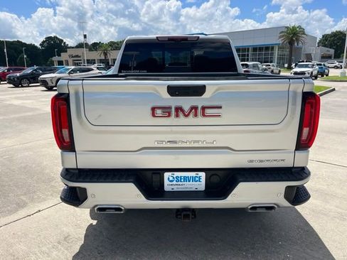Used 2022 GMC Sierra 1500 Denali w/ Technology Package RWD image 6