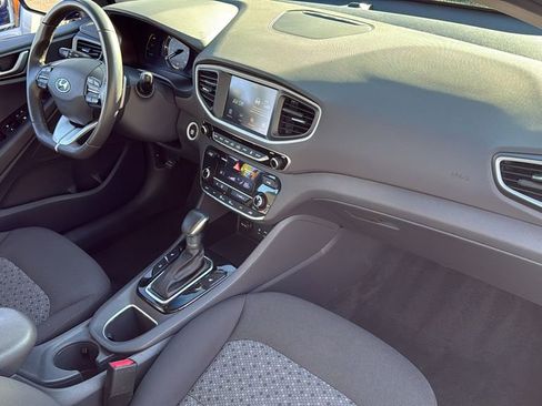 Used 2019 Hyundai Ioniq Plug-In Hybrid image 29