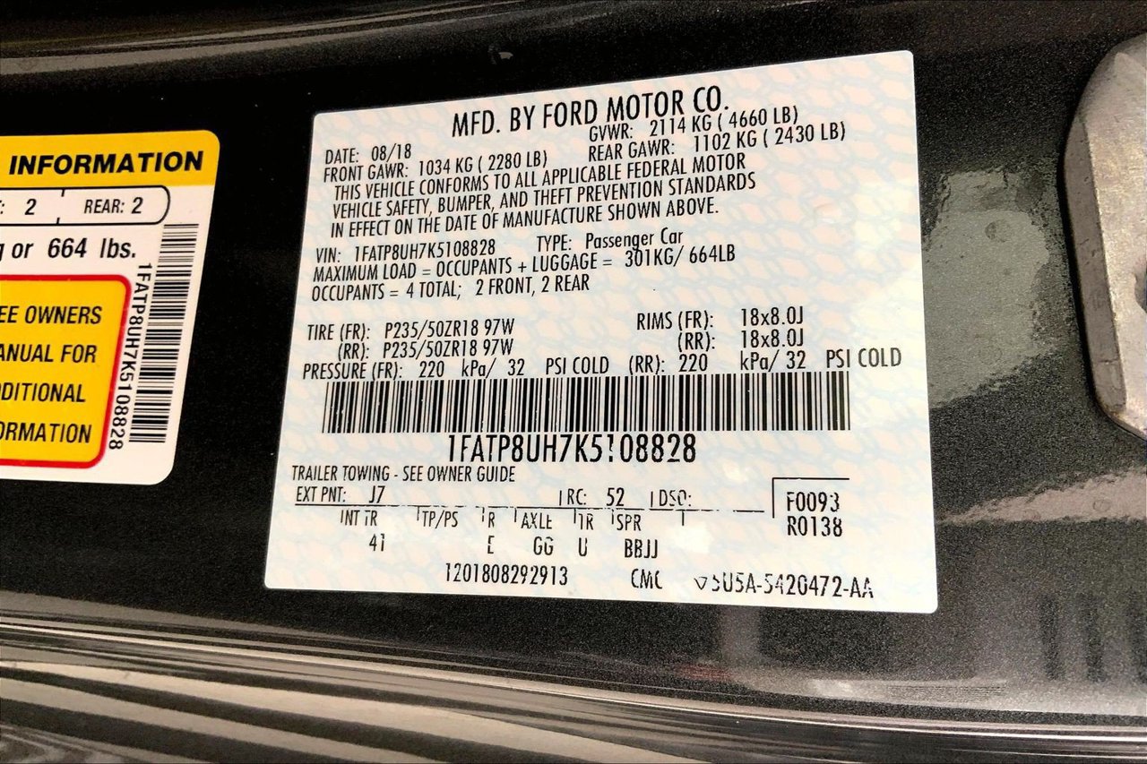 Used 2019 Ford Mustang Premium RWD image 32