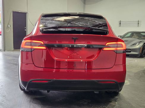 Used 2018 Tesla Model X 75D AWD/4WD image 3
