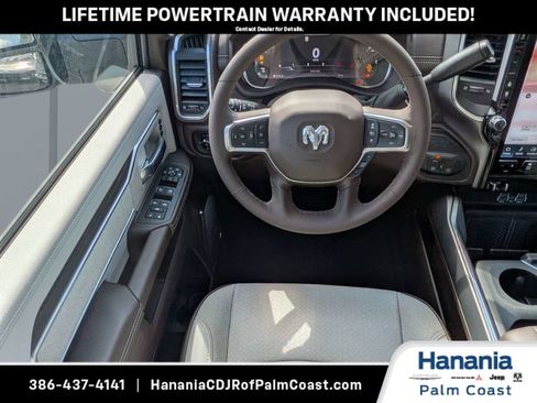 New 2026 RAM 2500 Laramie AWD/4WD image 17