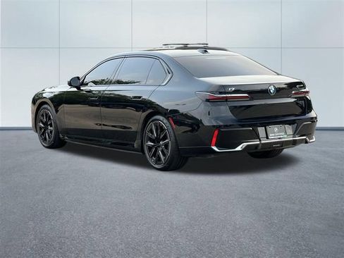 Used 2023 BMW i7 xDrive60 AWD/4WD image 8