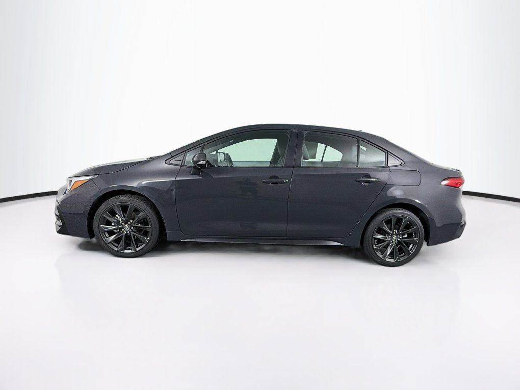 Used 2026 Toyota Corolla SE FWD image 6