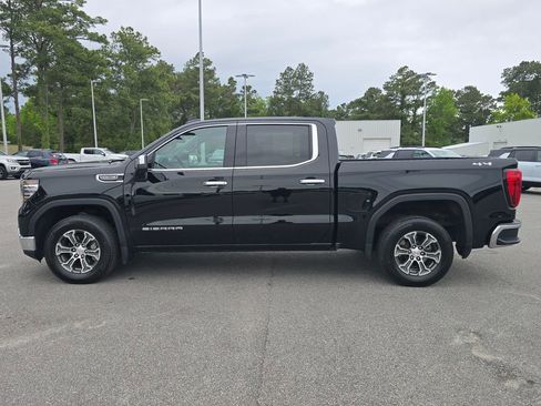 Certified 2025 GMC Sierra 1500 SLT AWD/4WD image 2