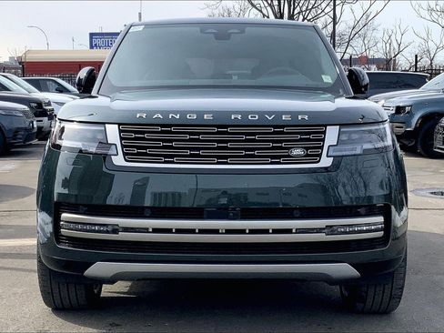 New 2026 Land Rover Range Rover SE image 3