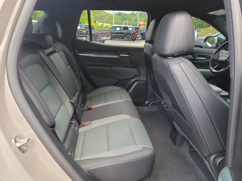 Used 2026 GMC Terrain AT4 AWD/4WD image 25