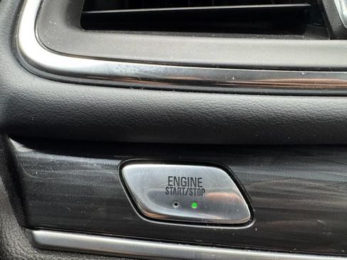 Used 2021 Buick Enclave Essence w/ Sound and Sites Package FWD image 27