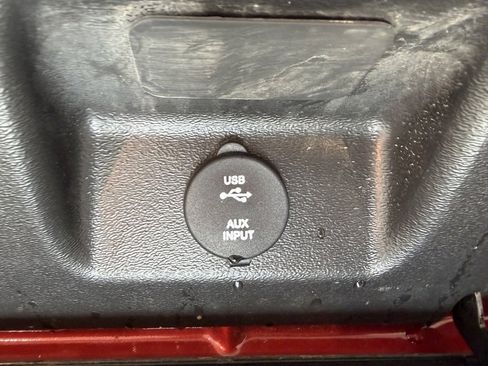 Used 2022 GMC Sierra 1500 AT4X image 12