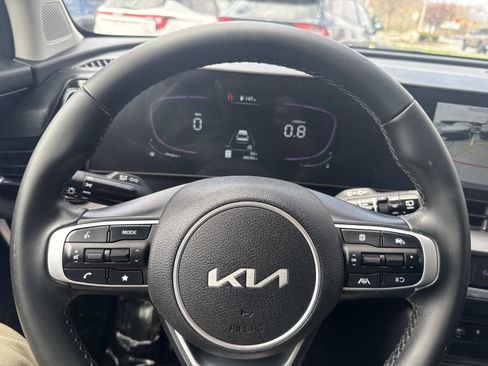 Used 2023 Kia Sportage EX FWD image 27